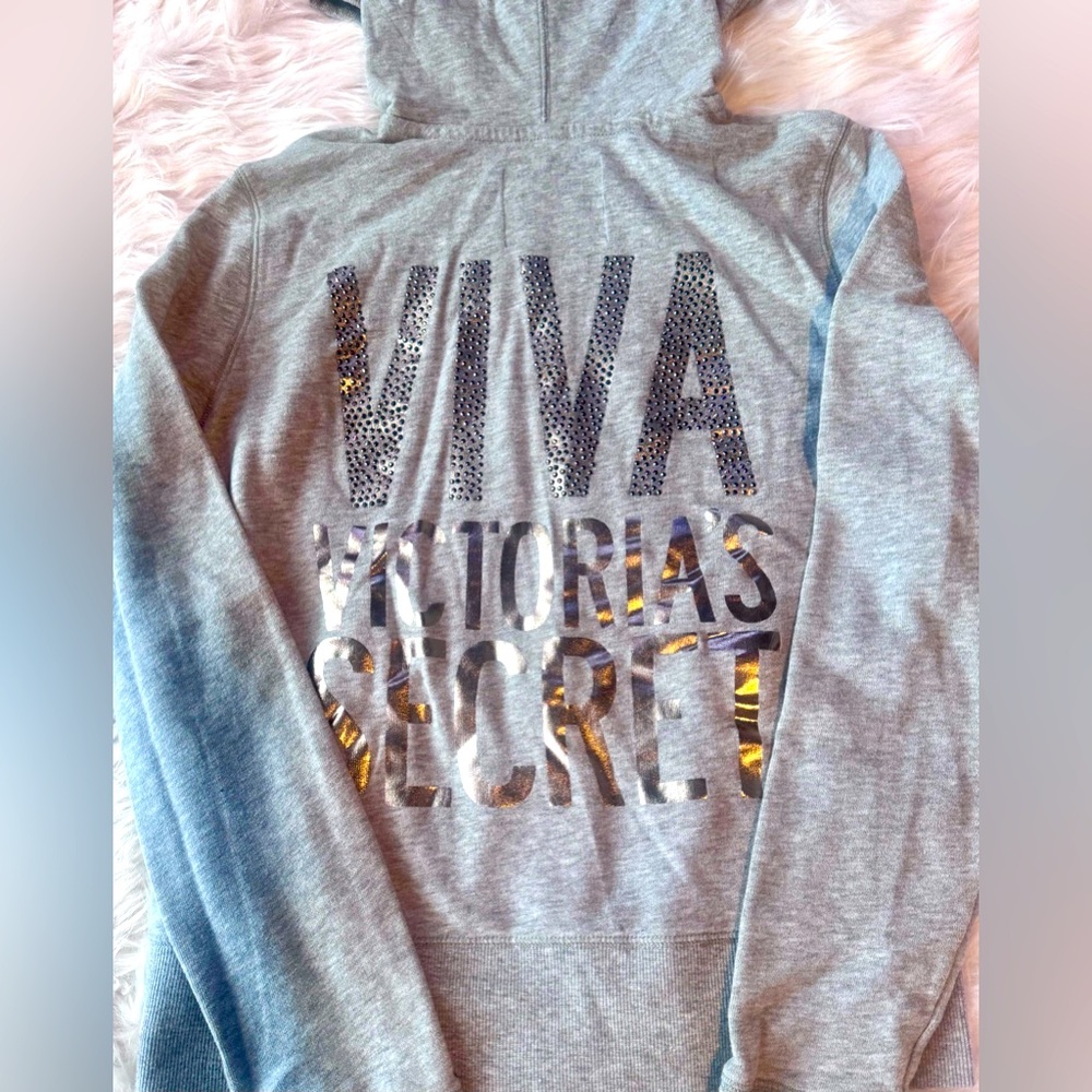 Victoria Secrets Supermodel Essentials hoodie